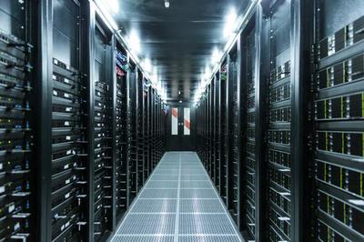 數據中心核心設備詳解 支撐計算機數據處理與存儲服務的關鍵基礎設施